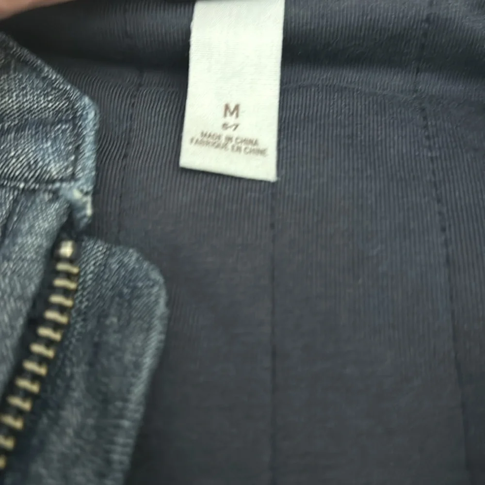 ❤️3 for $15!❤️ Tea Citizen Chambray Girls Zipper Vest